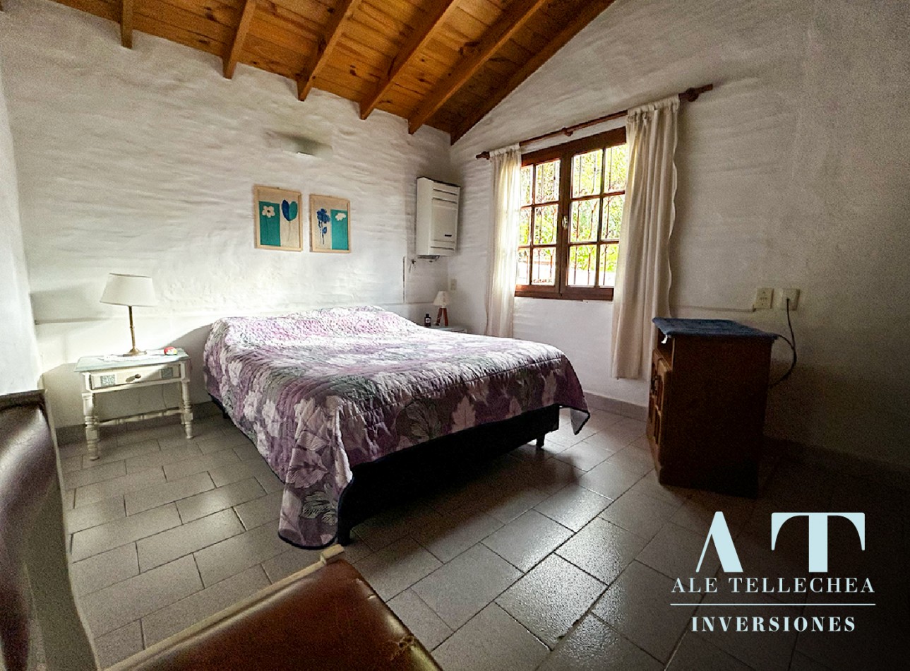Casa en venta con jardin, parrilla y excelente ubicacion en Villa Gesell.