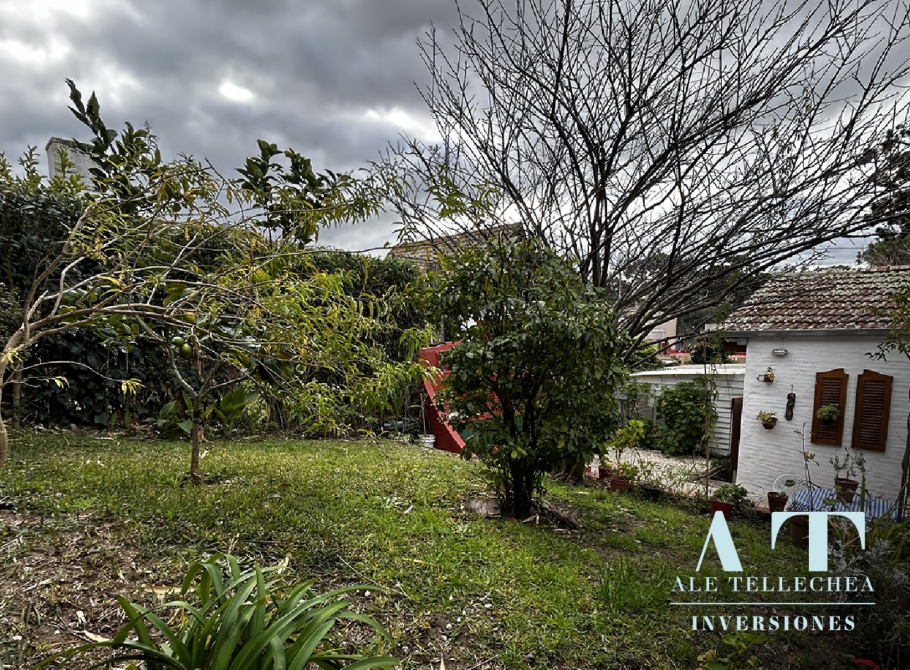 Casa en venta con jardin, parrilla y excelente ubicacion en Villa Gesell.