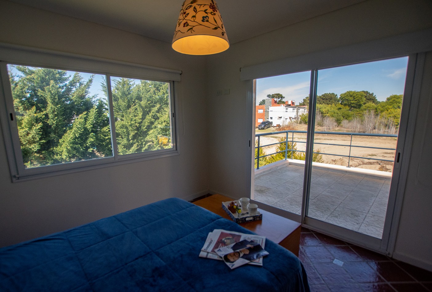 Casa en venta en Las Gaviotas. Lote apto dos unidades.