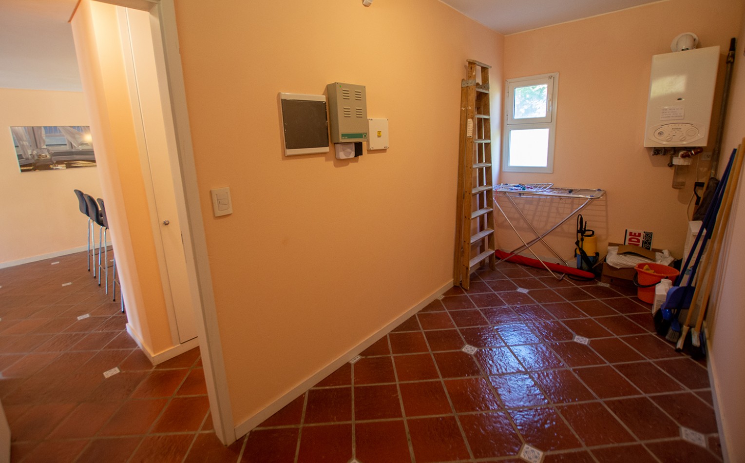 Casa en venta en Las Gaviotas. Lote apto dos unidades.