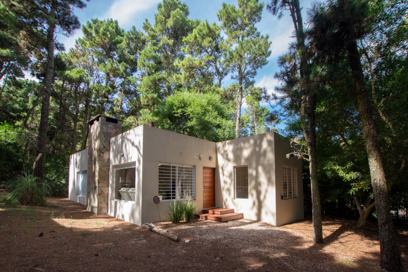 Casa con tres dormitorios en el corazon de Mar de las Pampas