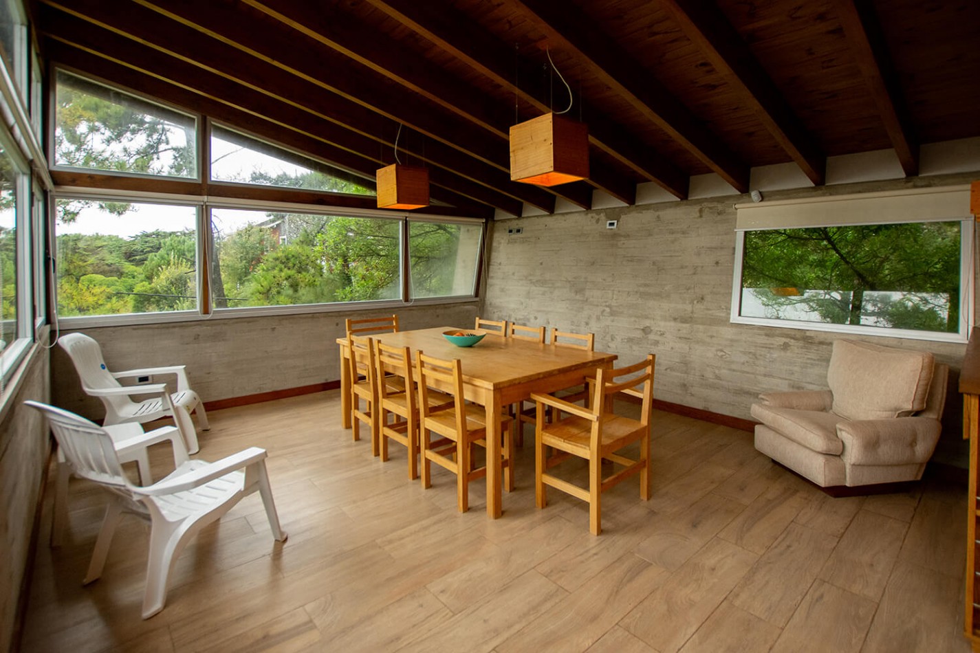 Casa en Mar de las Pampas-Cerca del Mar con pileta