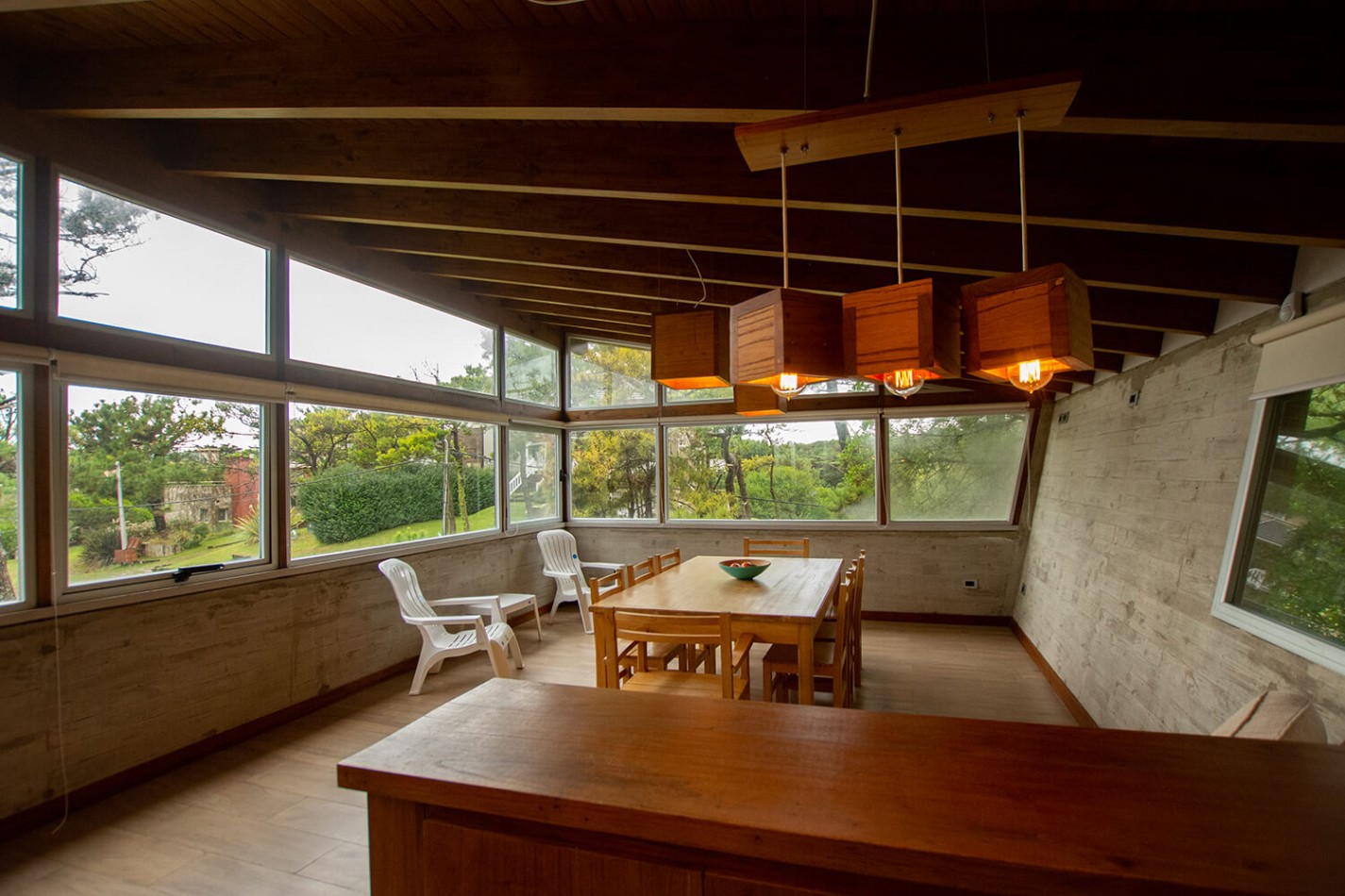 Casa en Mar de las Pampas-Cerca del Mar con pileta
