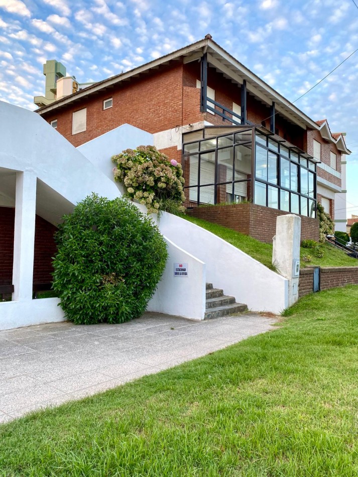 HOTEL A UNA CUADRA DEL MAR EN VILLA GESELL