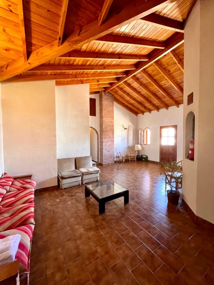 HOTEL A UNA CUADRA DEL MAR EN VILLA GESELL