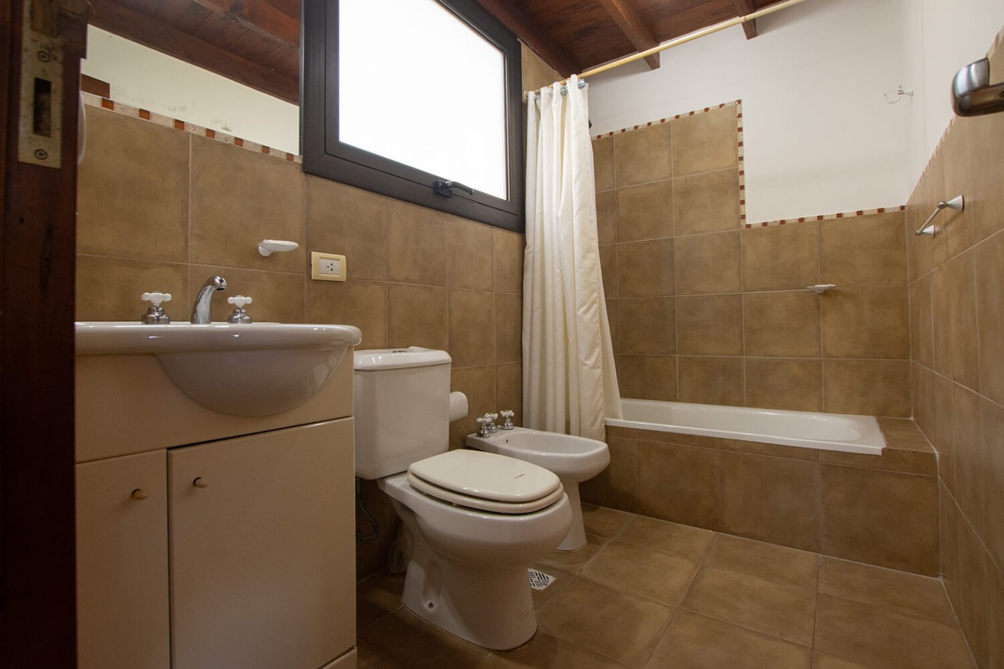 Apartamentos en Mar Azul- a solo 50  mts del Mar