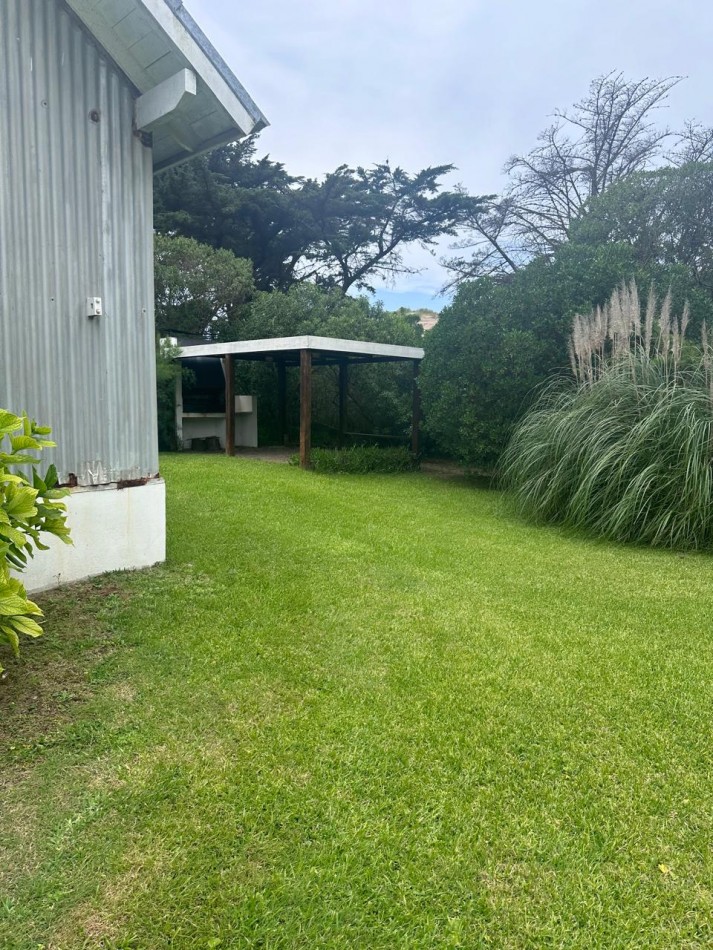MAR DE LAS PAMPAS- CASA CERCA DEL MAR