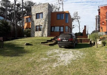 CASA EN MAR AZUL- CERCA DEL MAR -ALTO VERDE