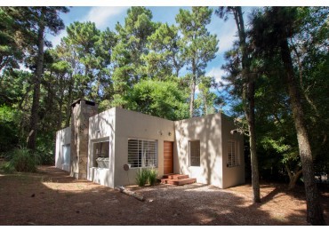 Casa con tres dormitorios en el corazon de Mar de las Pampas