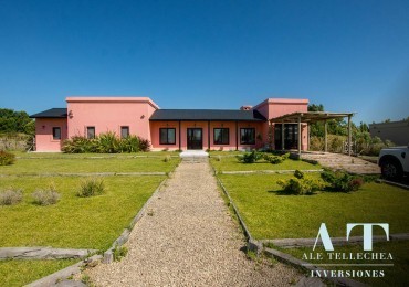 Casa de Campo Manta L186- a minutos del Mar-Barrio cerrado